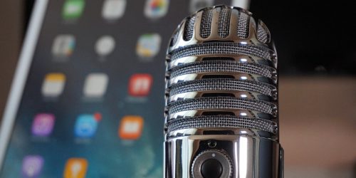 11 Best Comedy Podcasts on iTunes